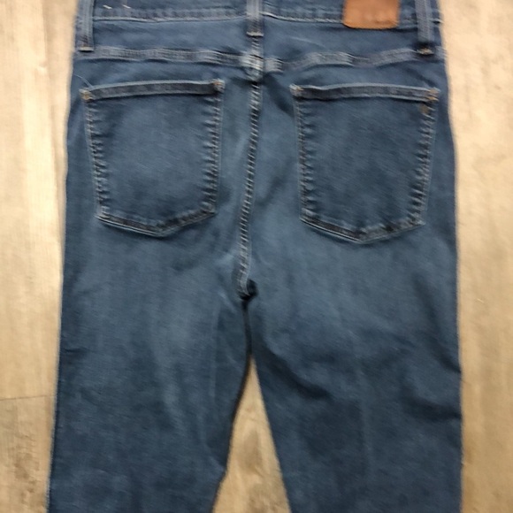 Stylish Indigo Skinny Jeans - Picture 5 of 8